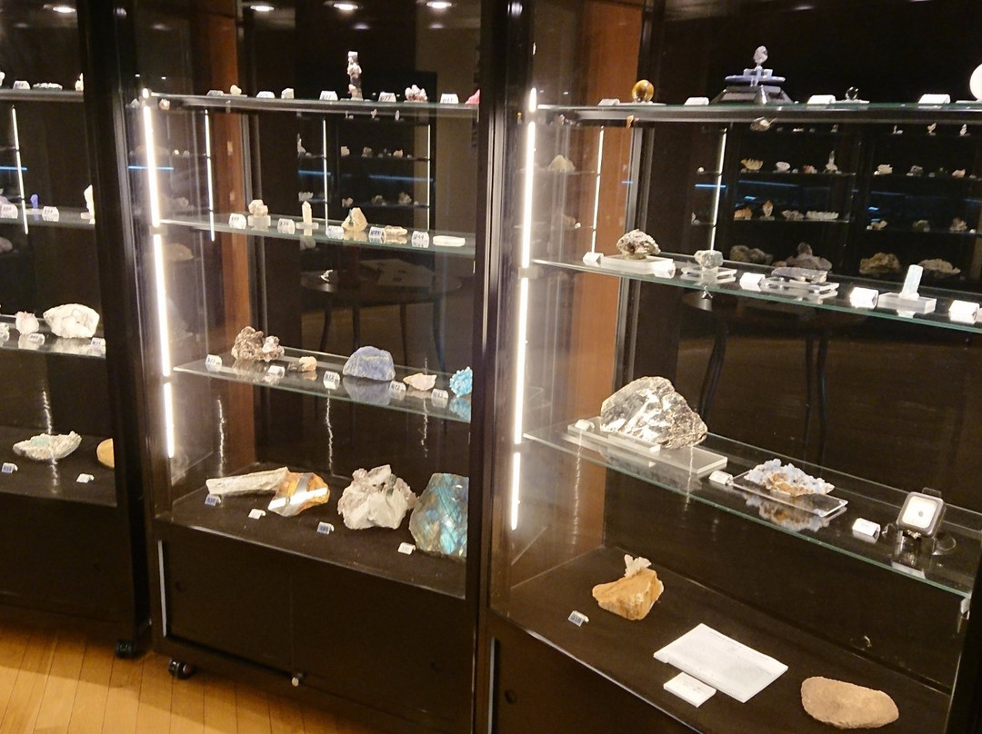 Stone and Kenji Museum-一关市必去景点