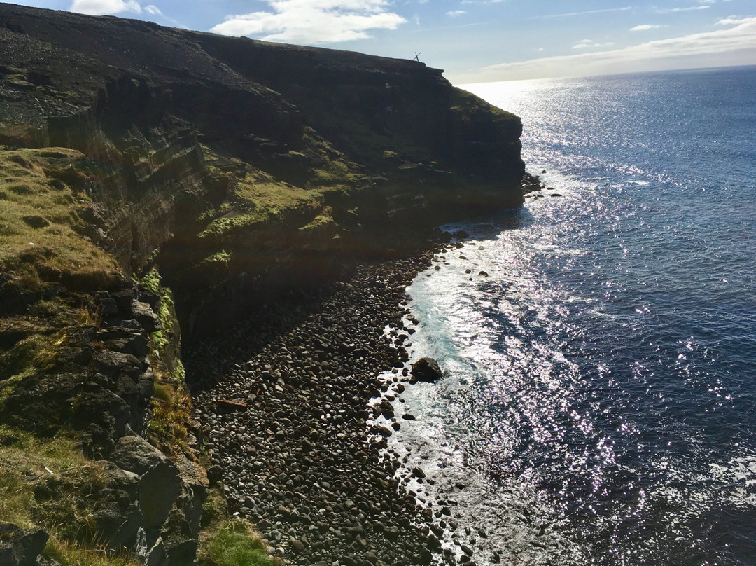 Krysuvik Cliffs-南部半岛必去景点