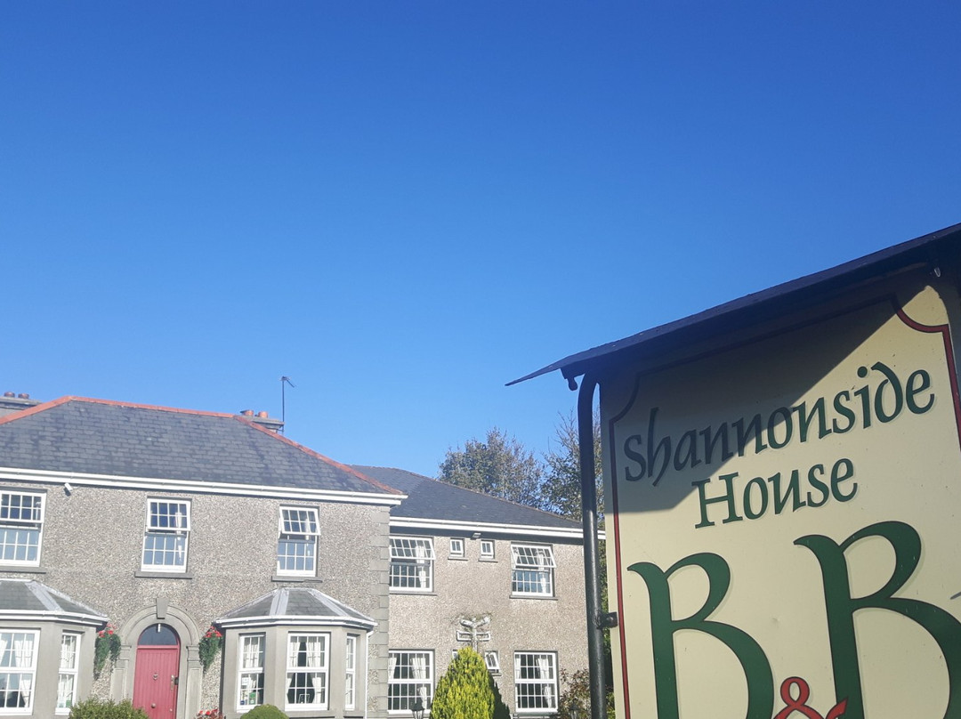 阿斯隆酒店住宿-Shannonside House B&B