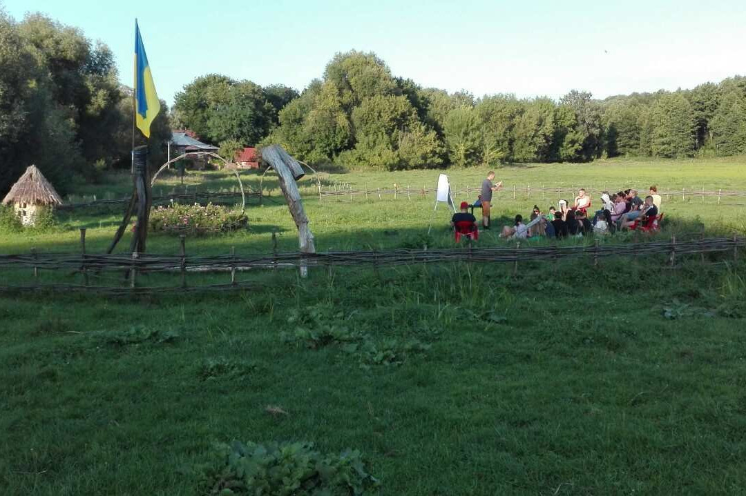 Horseback Yard Sednevskiy-Sedniv必去景点