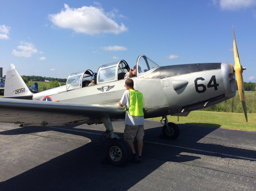 Commemorative Air Force Airbase Georgia-桃树市必去景点