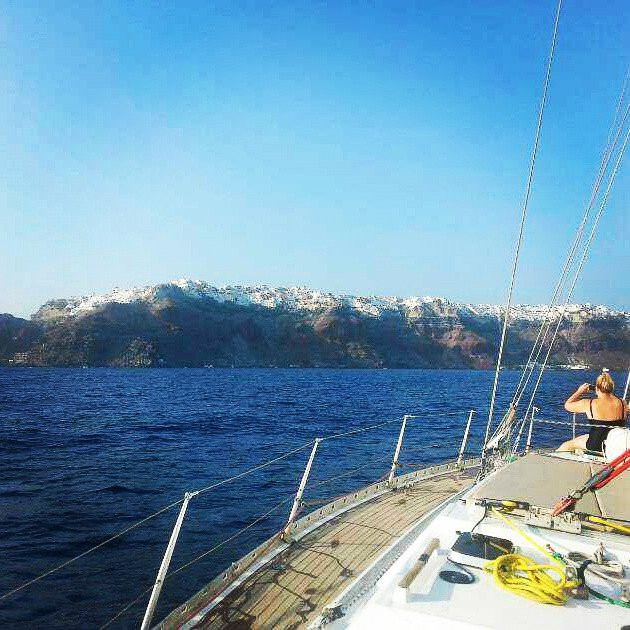 Black and Blue Sailing Santorini-费拉必去景点