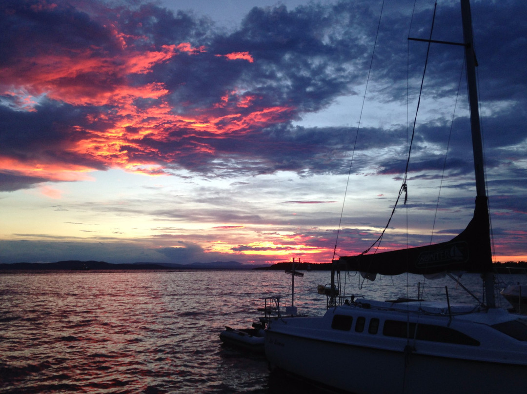 Burlington Community Boathouse Marina-伯灵顿必去景点
