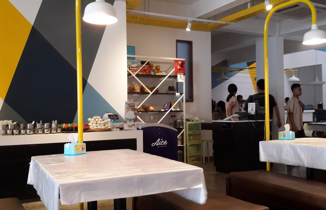 Saung Grenvil Restaurant