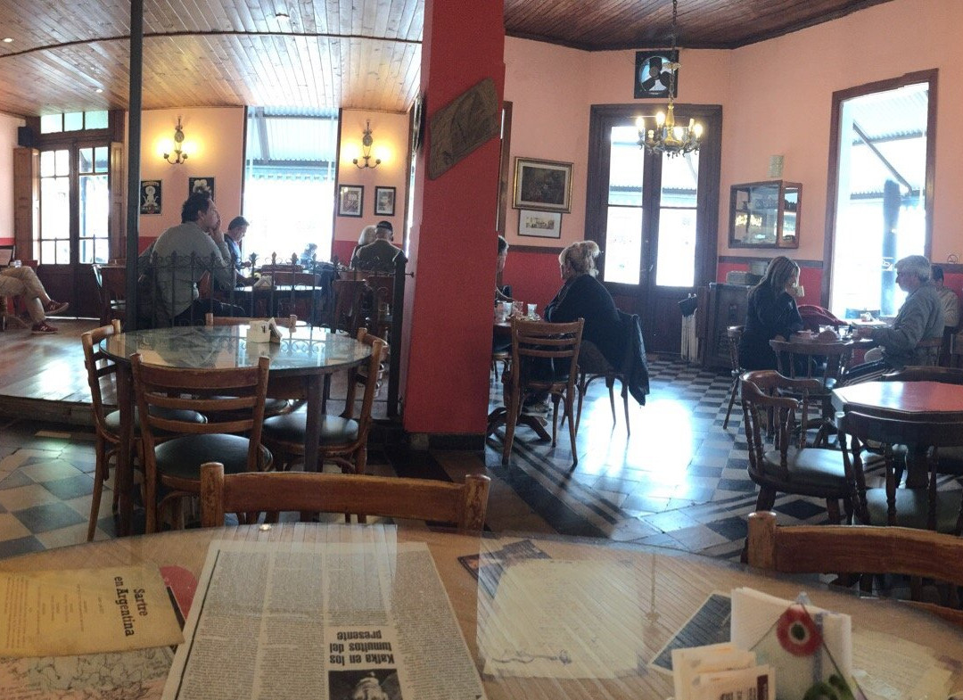 Kafka Cafe y Pizzeria