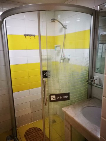 7天重庆沙坪坝步行街店-浴室