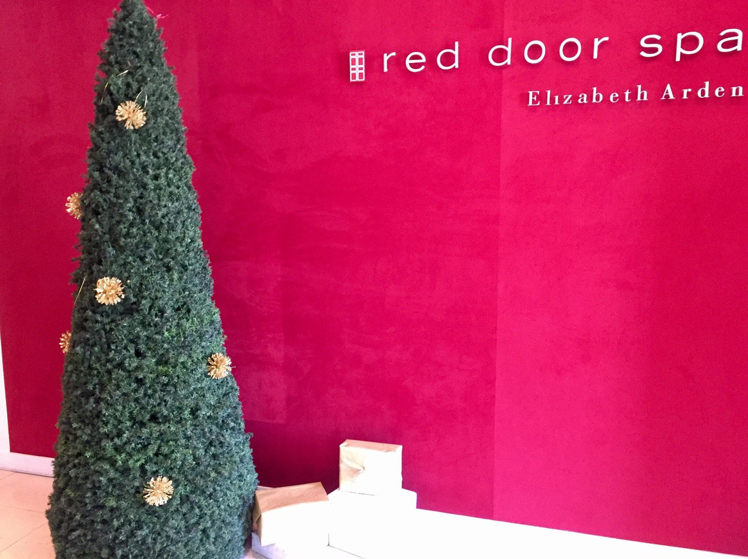 Elizabeth Arden Red Door Spa-里士满必去景点