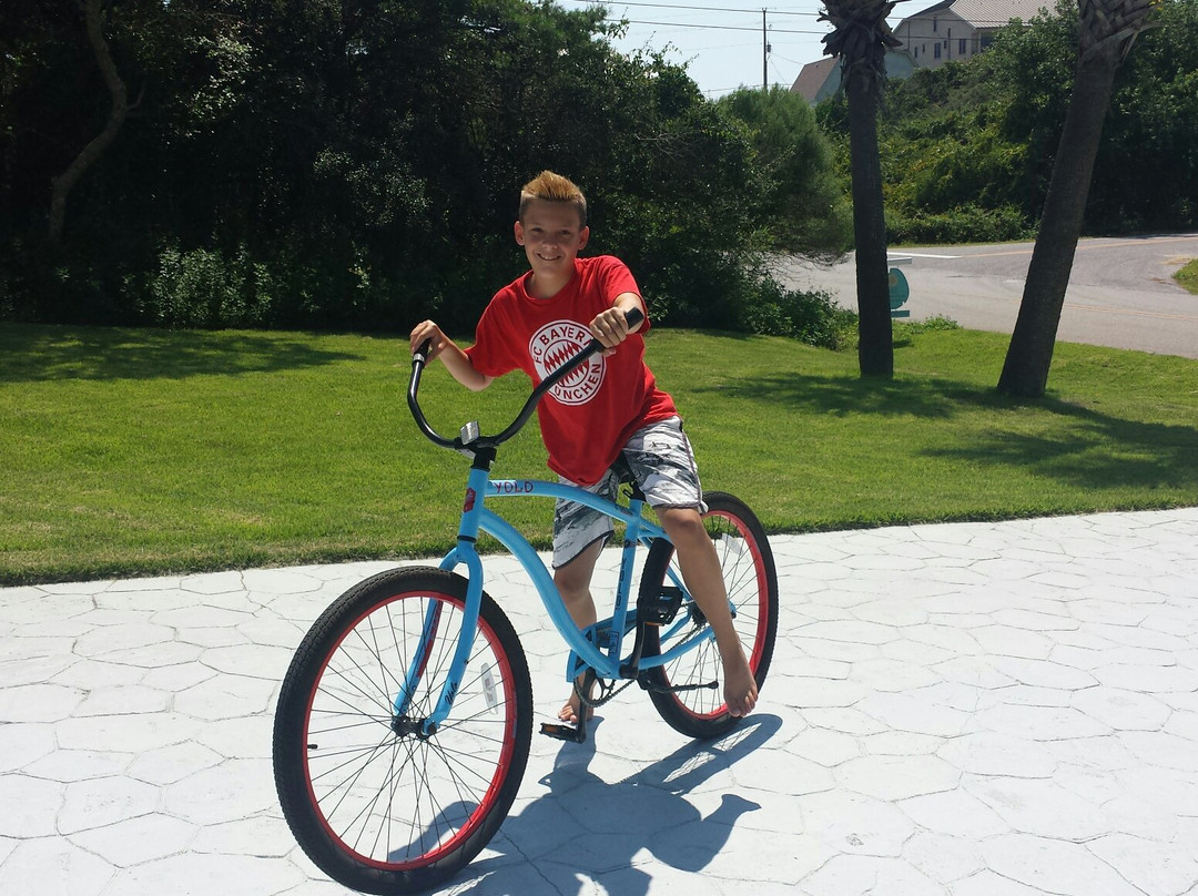 Yolo Board + Bike景点图片