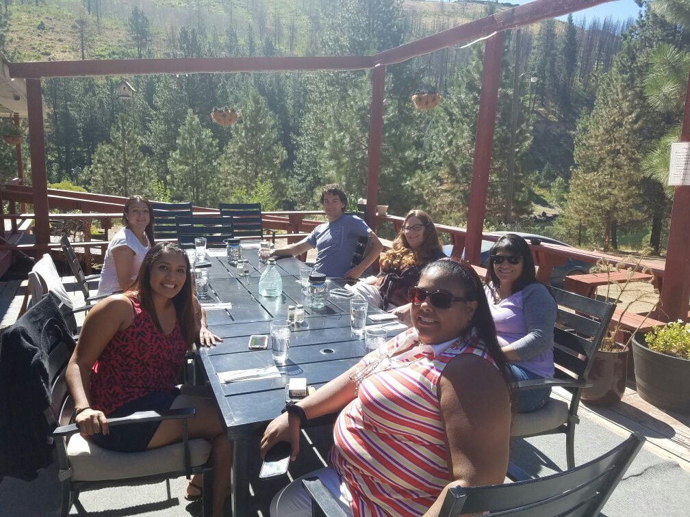 Fall Creek Resort and Marina主图