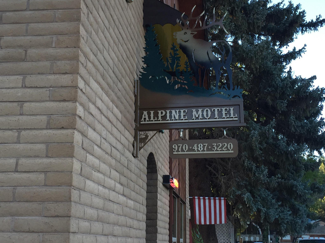 The Alpine Motel主图