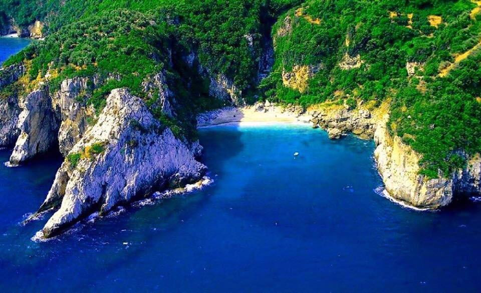 Volos VIP Taxi Service - Private Transfers & Day Trips景点图片