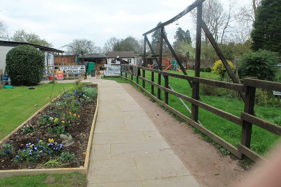 Langleybury Children’s Farm景点图片