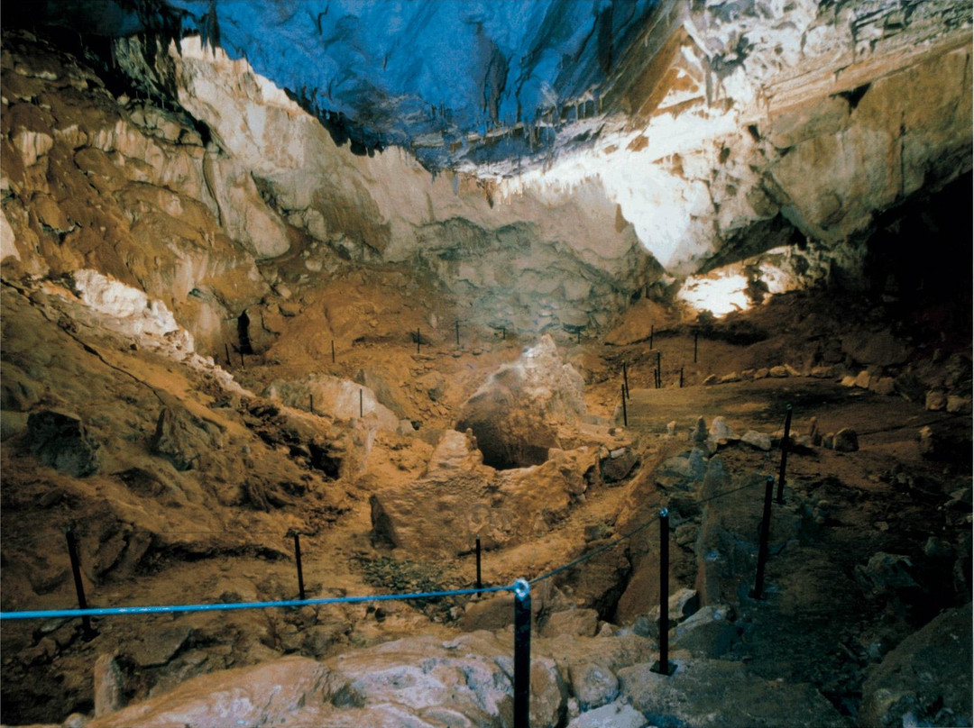 Cuevas de Sopena景点图片
