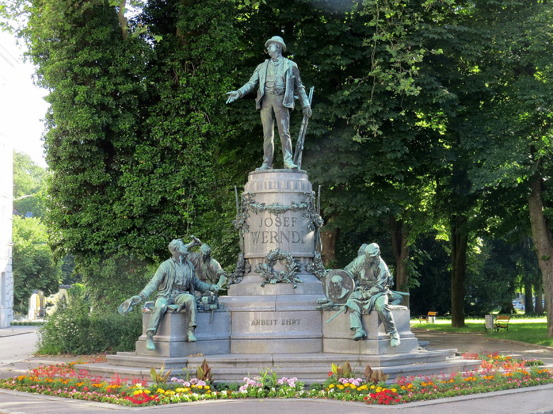 St. Peter in der Au旅游景点-Josef Werndl Denkmal