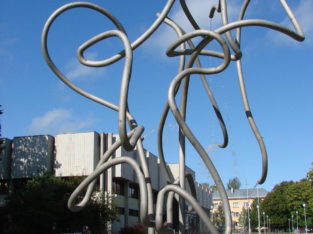 Monument to Juri Lotman-塔尔图必去景点