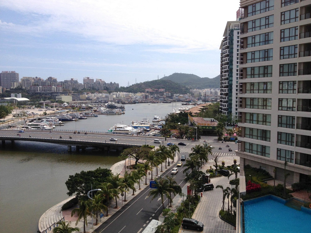 三亚中心皇冠假日酒店主图