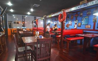 Hog's Breath Cafe