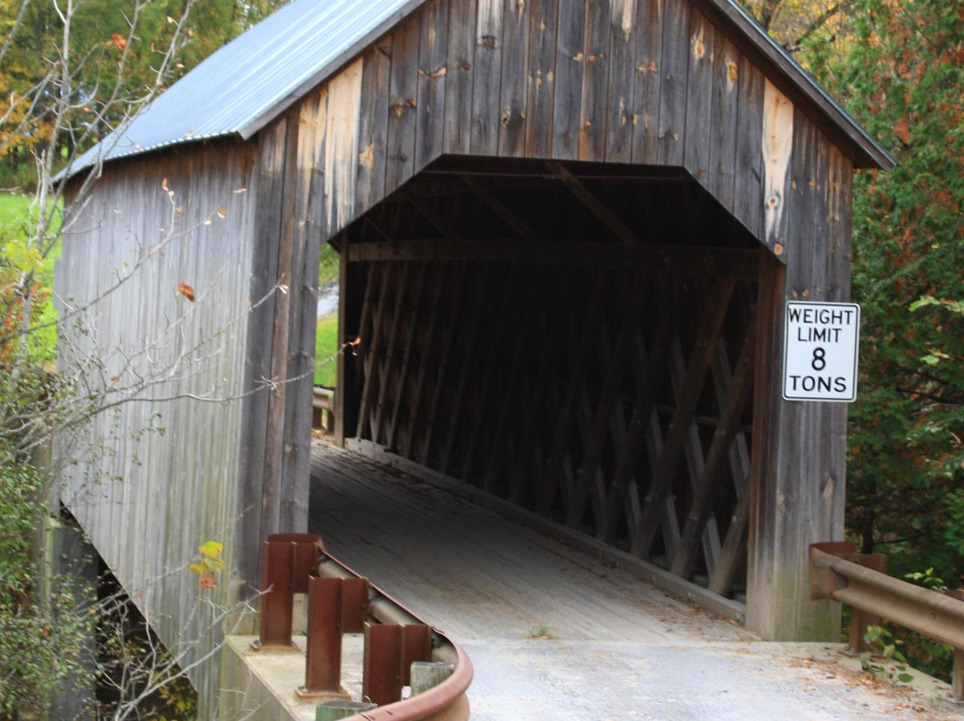 Halpin Covered Bridge-Middlebury必去景点