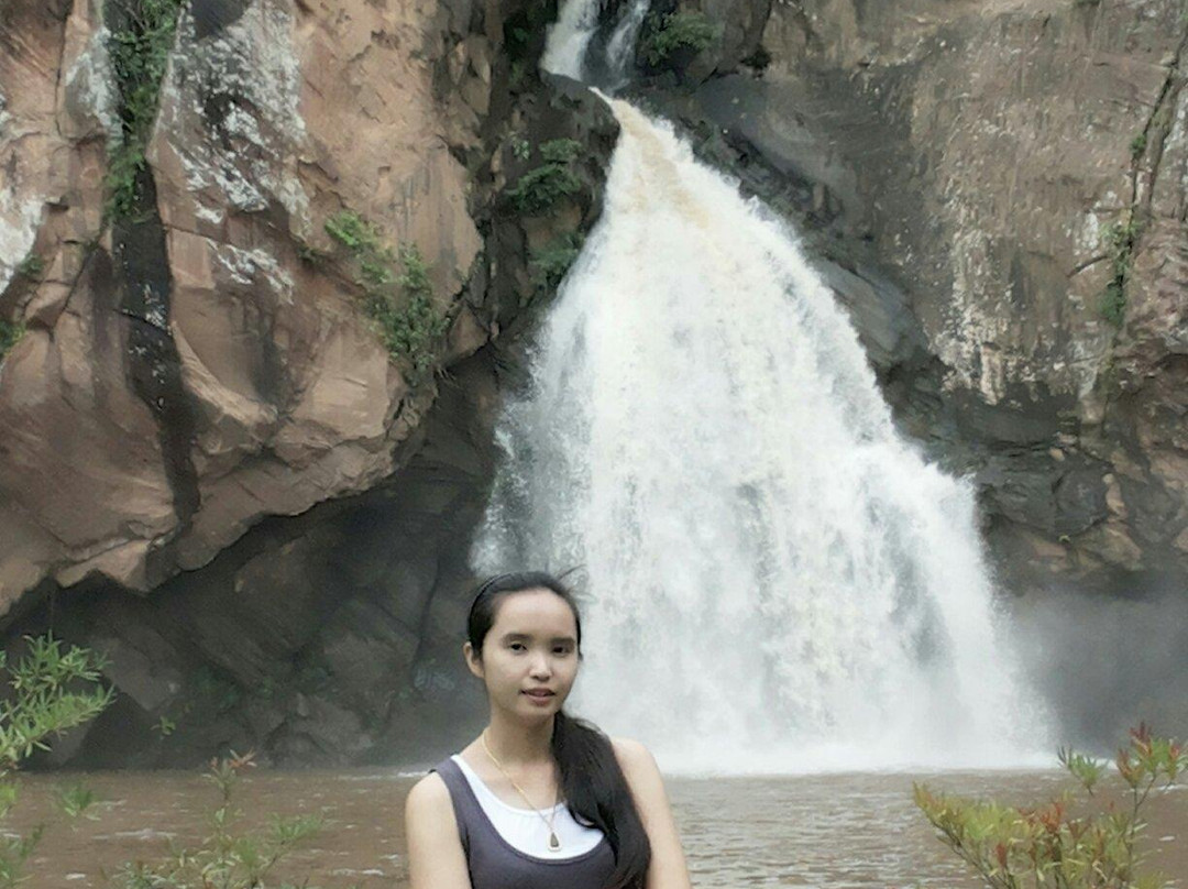 Kaeng Song Waterfall景点图片