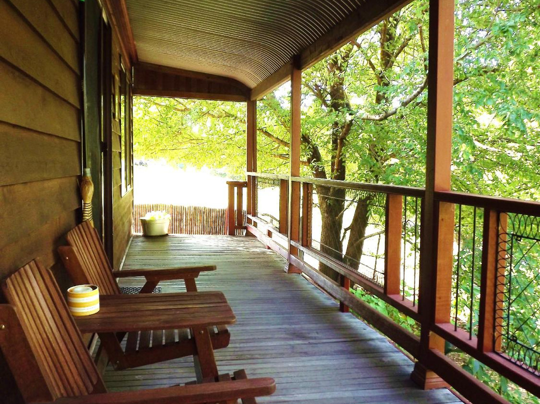 Tumut Log Cabins