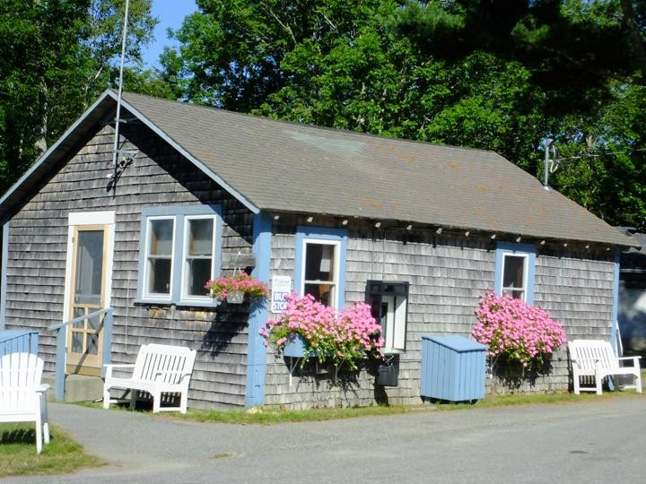 Smuggler's Den Campground