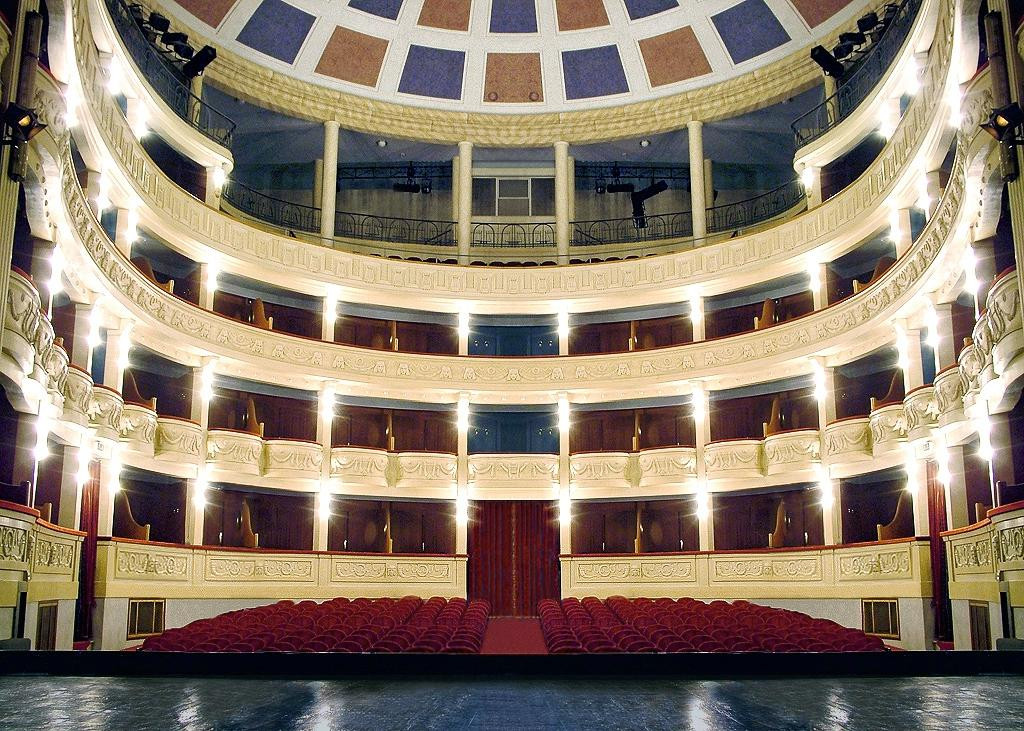Teatro Giuseppe Verdi景点图片