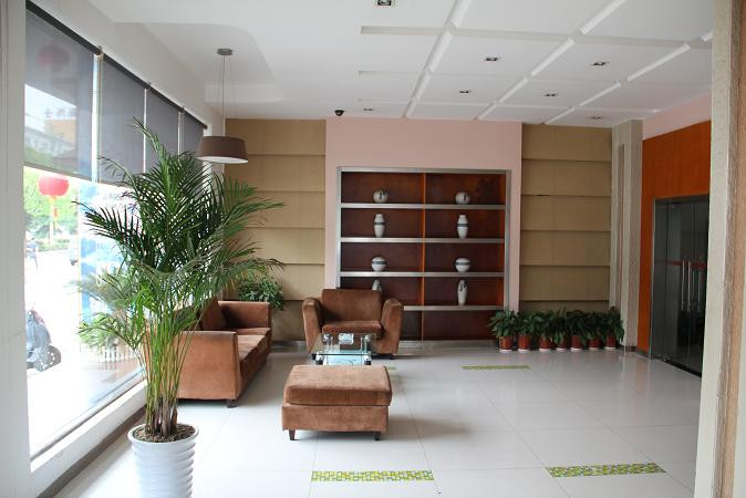 阳光365酒店主图