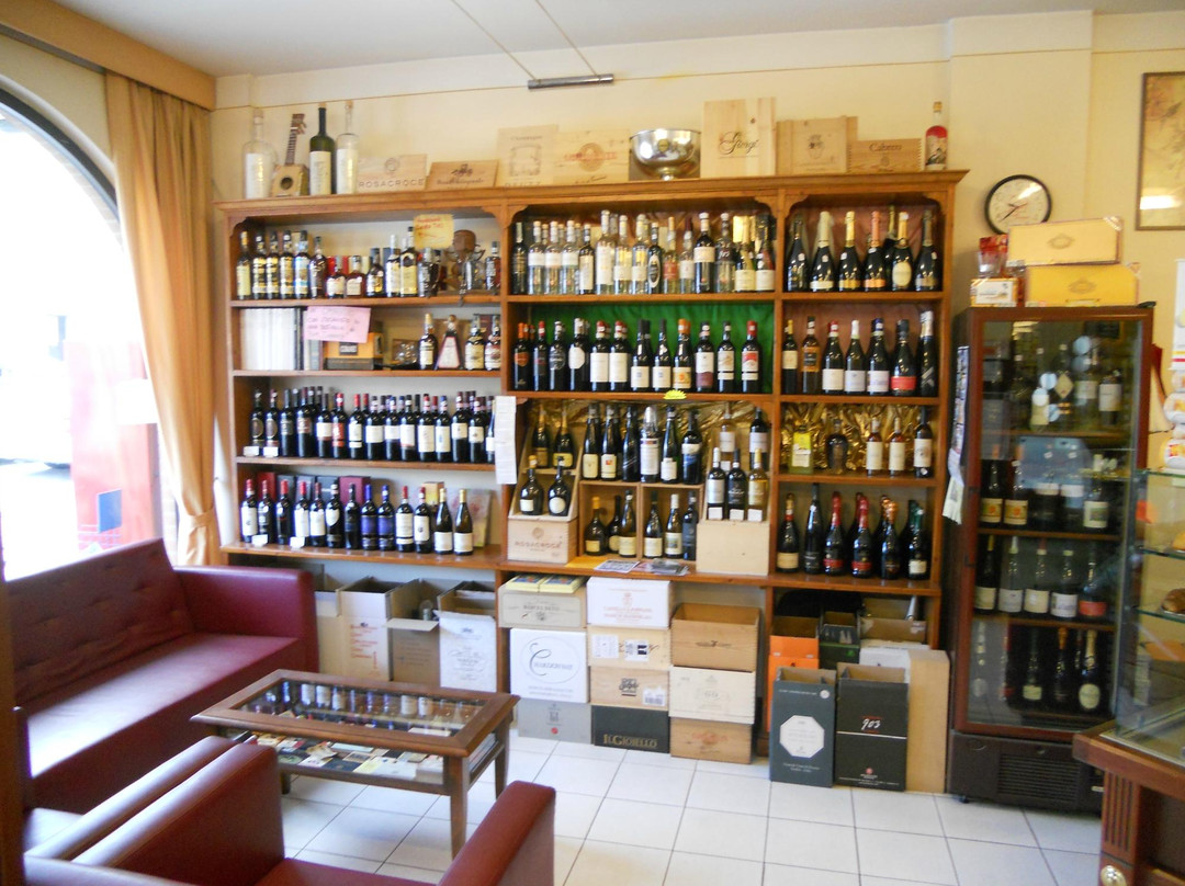 Enoteca Paolini-蒙特斯佩托利必去景点