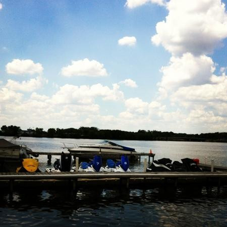 Jet Funn-Fox Lake必去景点