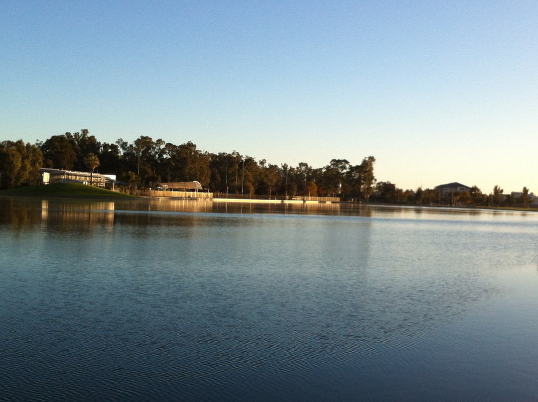 Victoria Park Lake景点图片