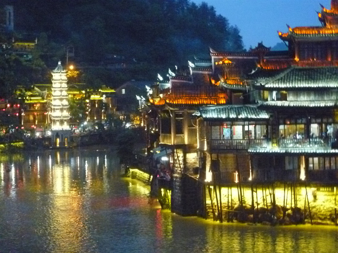 凤凰虹桥景点图片