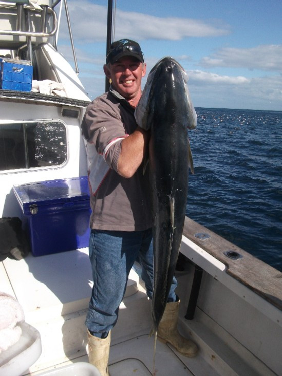 Strayline Fishing Charters景点图片