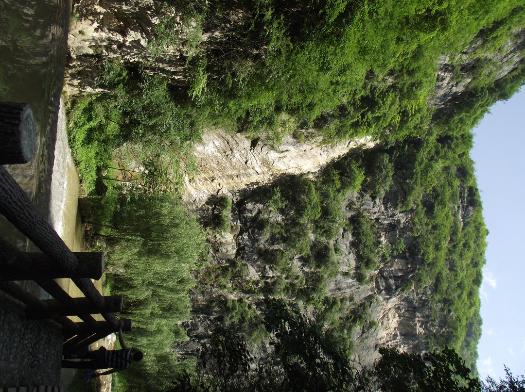 陇南西狭颂摩崖-成县必去景点