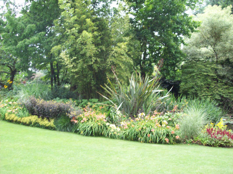 Beth Chatto's Plants & Gardens景点图片