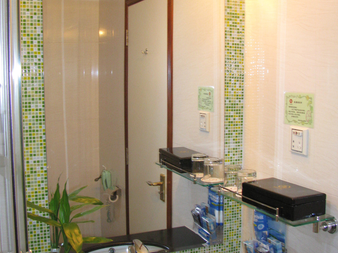 新世界大酒店主图