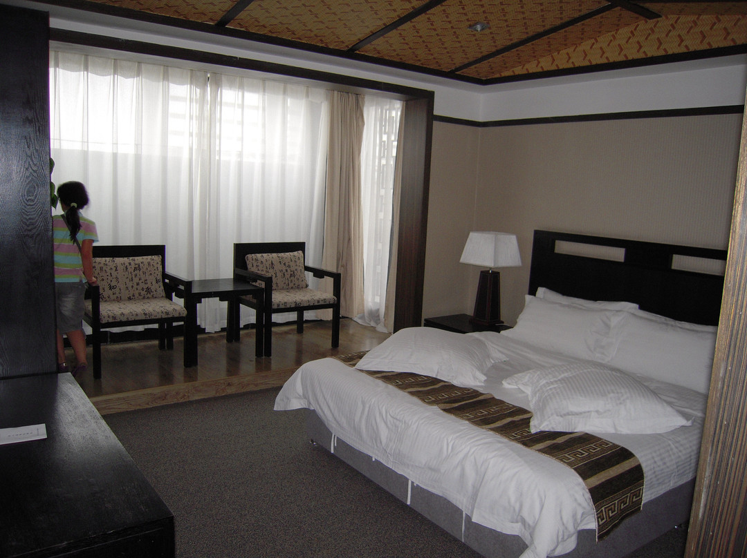 乌鲁木齐野马丝路驿站文化主题沙龙主图