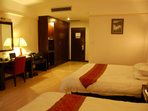 丽景假日宾馆主图