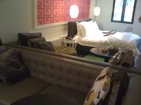 景莱酒店·不舍（上海人民广场南京西路地铁站店）主图