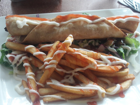 Santa Barbara餐馆和美食-Pianos Bar Mirador