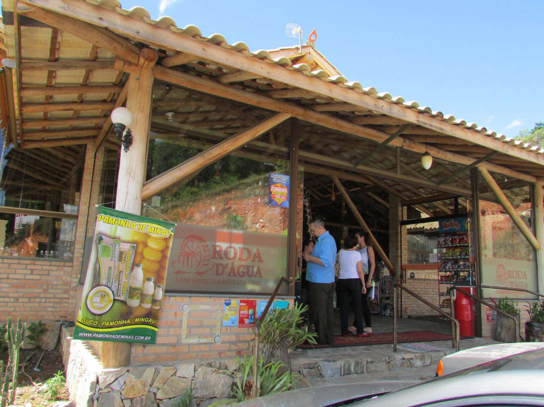 Carandai餐馆和美食-Lanchonete E Restaurante Roda D'Agua