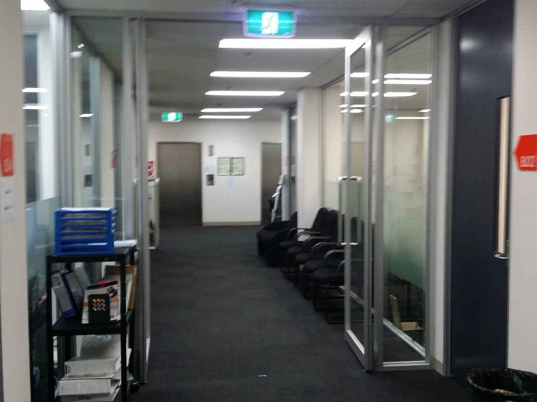 Melbourne Airport Travellers Information Service-塔拉马林必去景点