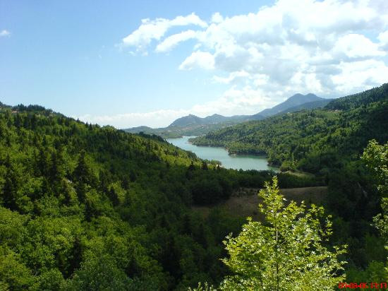 Lake Plastira-Krioneri必去景点