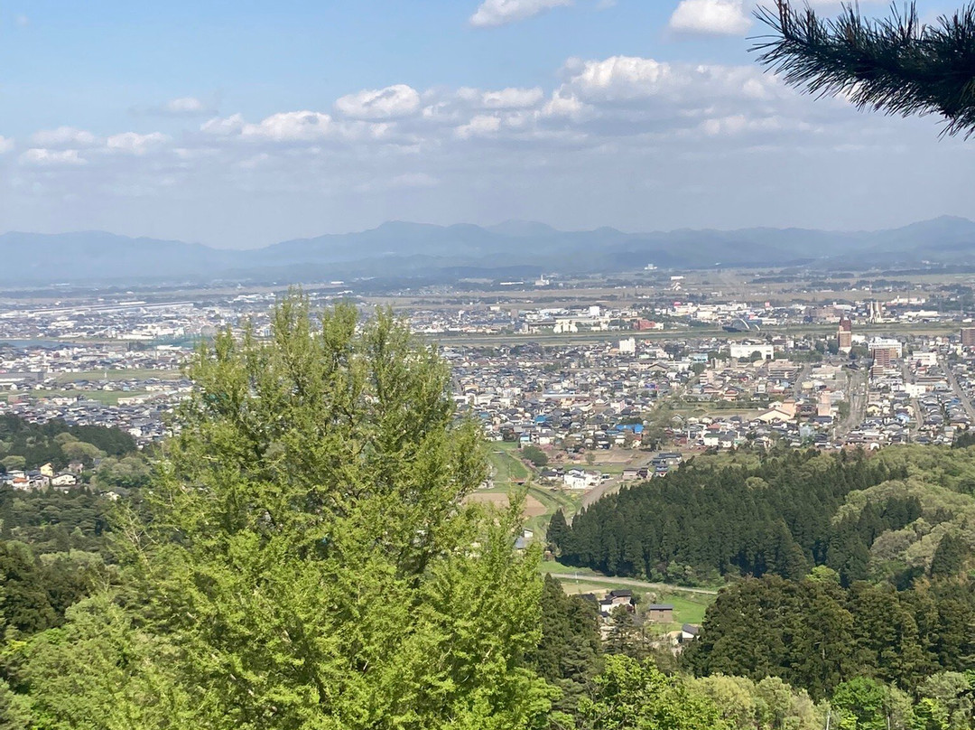 Kasugayama Castle Ruins景点图片