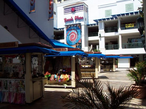 The Gallery at Beach Place-劳德代尔堡必去景点