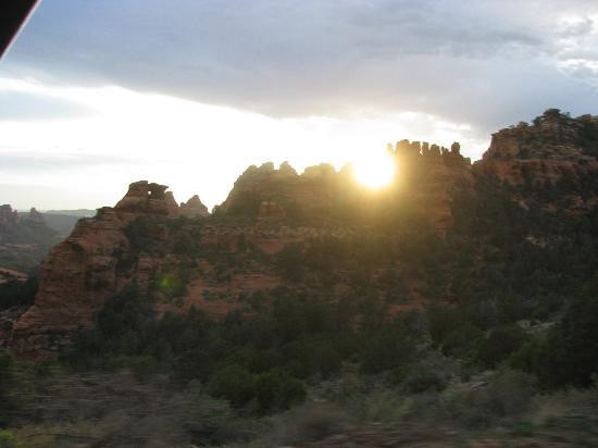 Arizona Safari Jeep Tours-塞多纳必去景点