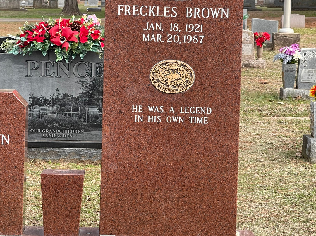 Showman's Rest and Bull Rider's Reprieve-Hugo必去景点