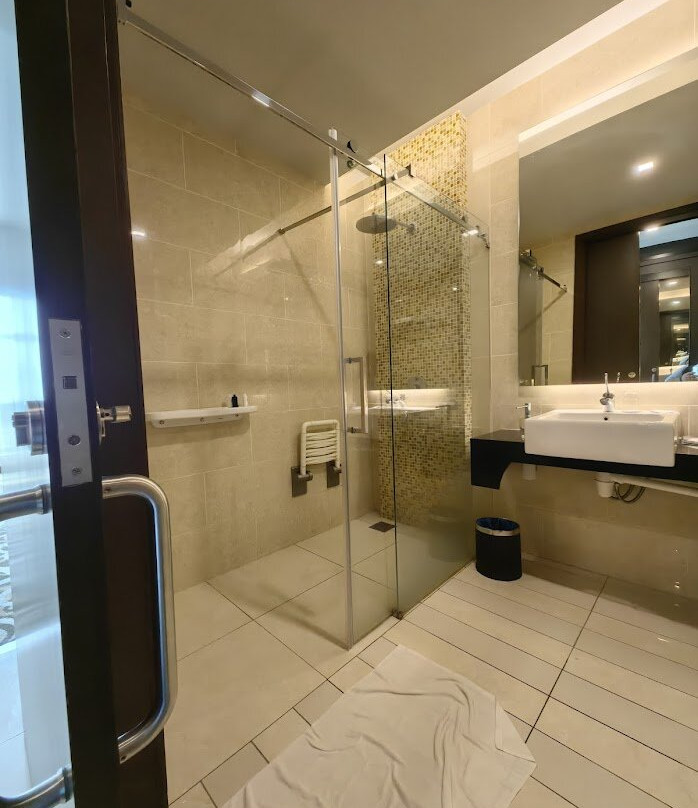 Raia Hotel & Convention Centre Kuching主图