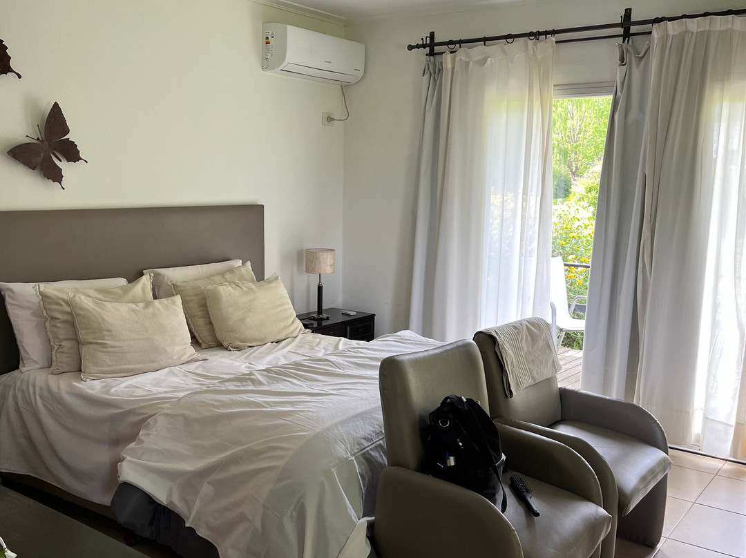 布里萨斯塞拉纳小屋 SPA 酒店主图
