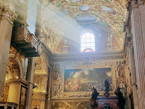 Walking Cap-贝加莫必去景点