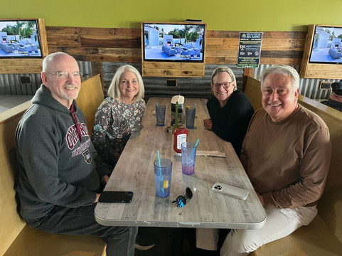 Island Wing Company主图